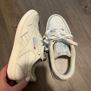 Size 7.5 reebok classics